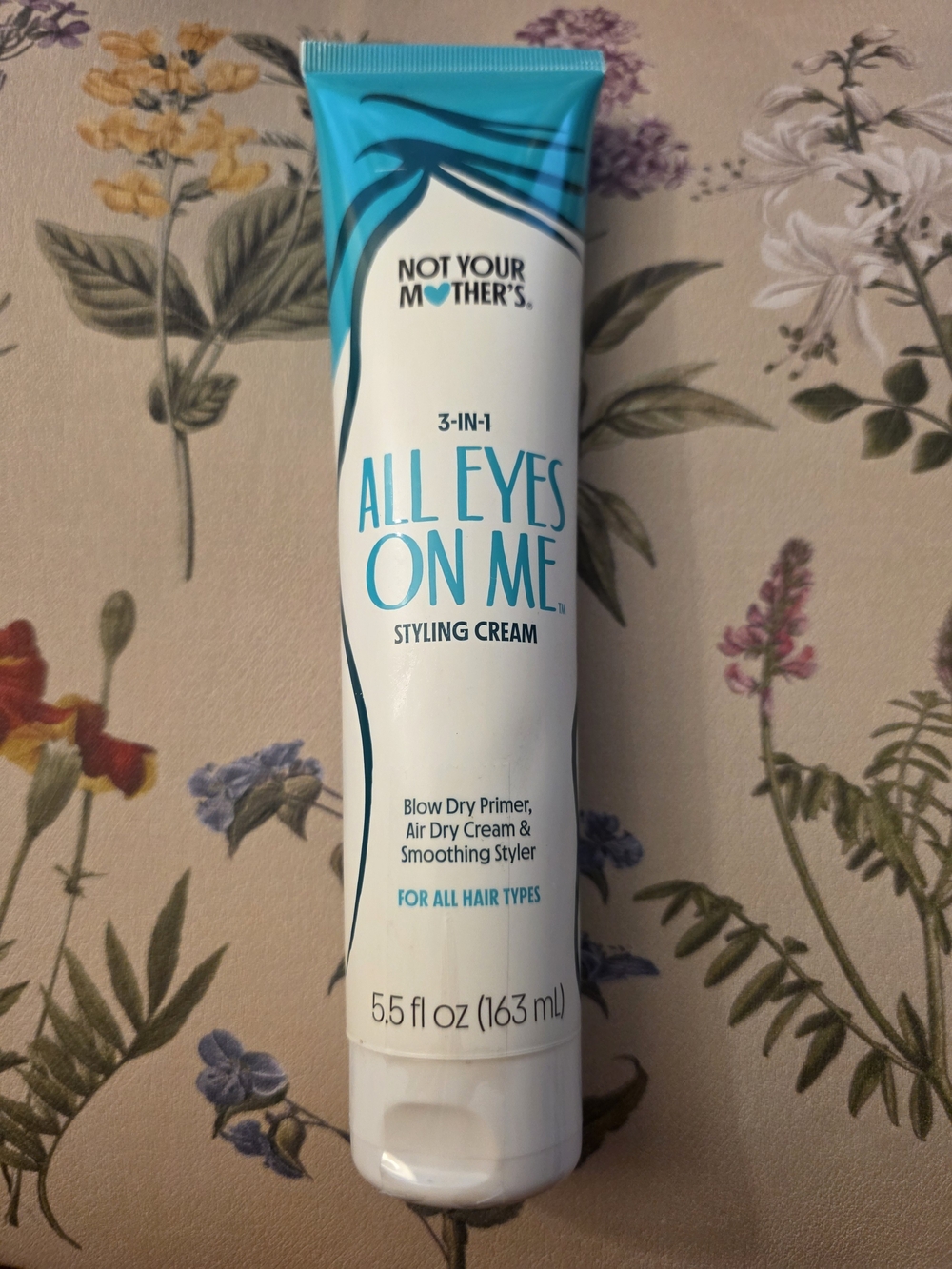 All Eyes On Me Styling Cream - White/Teal